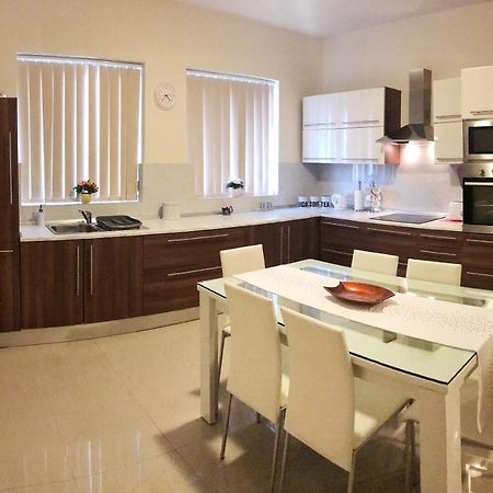 The Village Apartment 2 Kirkop Ngoại thất bức ảnh